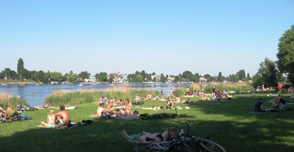 Schoenes Living Am Donauufer Wien Exterior foto